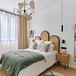 Apartment Center Of Paris Bastille By Studioprestige